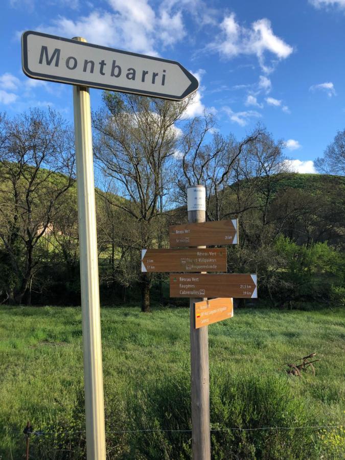 Bed and Breakfast Domaine De Montbarri La Tour-sur-Orb Esterno foto