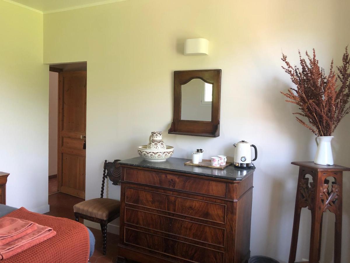 Bed and Breakfast Domaine De Montbarri La Tour-sur-Orb Esterno foto