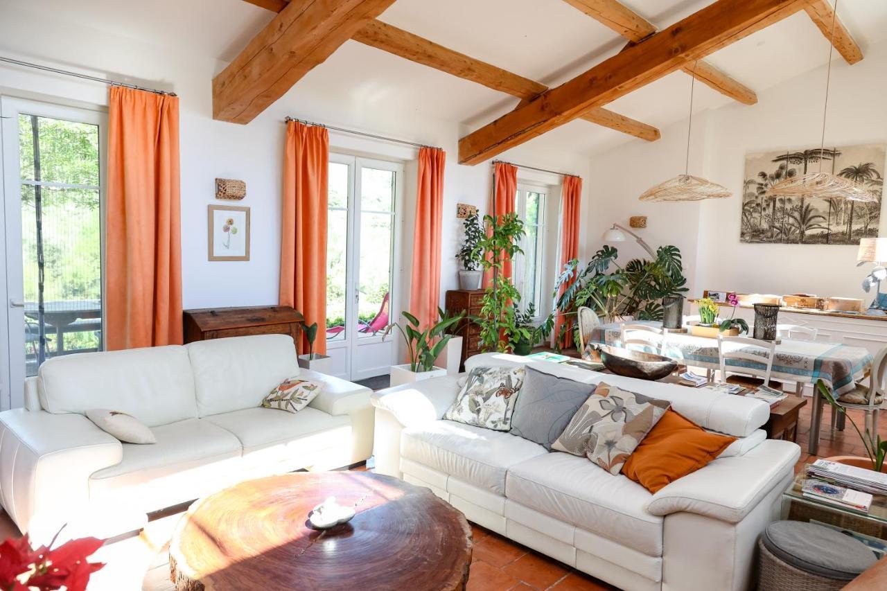 Bed and Breakfast Domaine De Montbarri La Tour-sur-Orb Esterno foto
