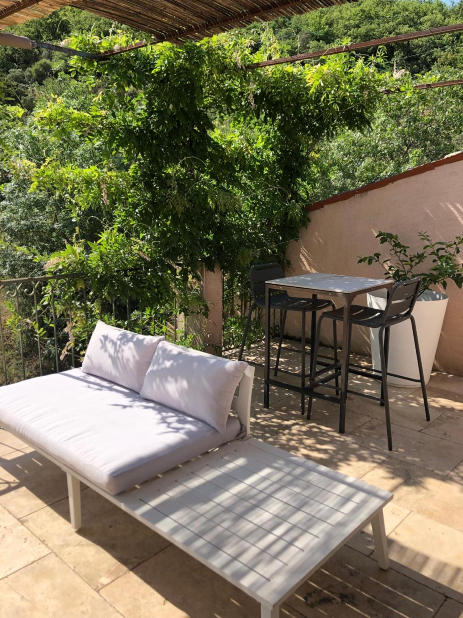 Bed and Breakfast Domaine De Montbarri La Tour-sur-Orb Esterno foto